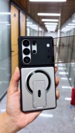 Premium Magnetic Stand Case – Luxury Protection | Tech Trends - Image 6